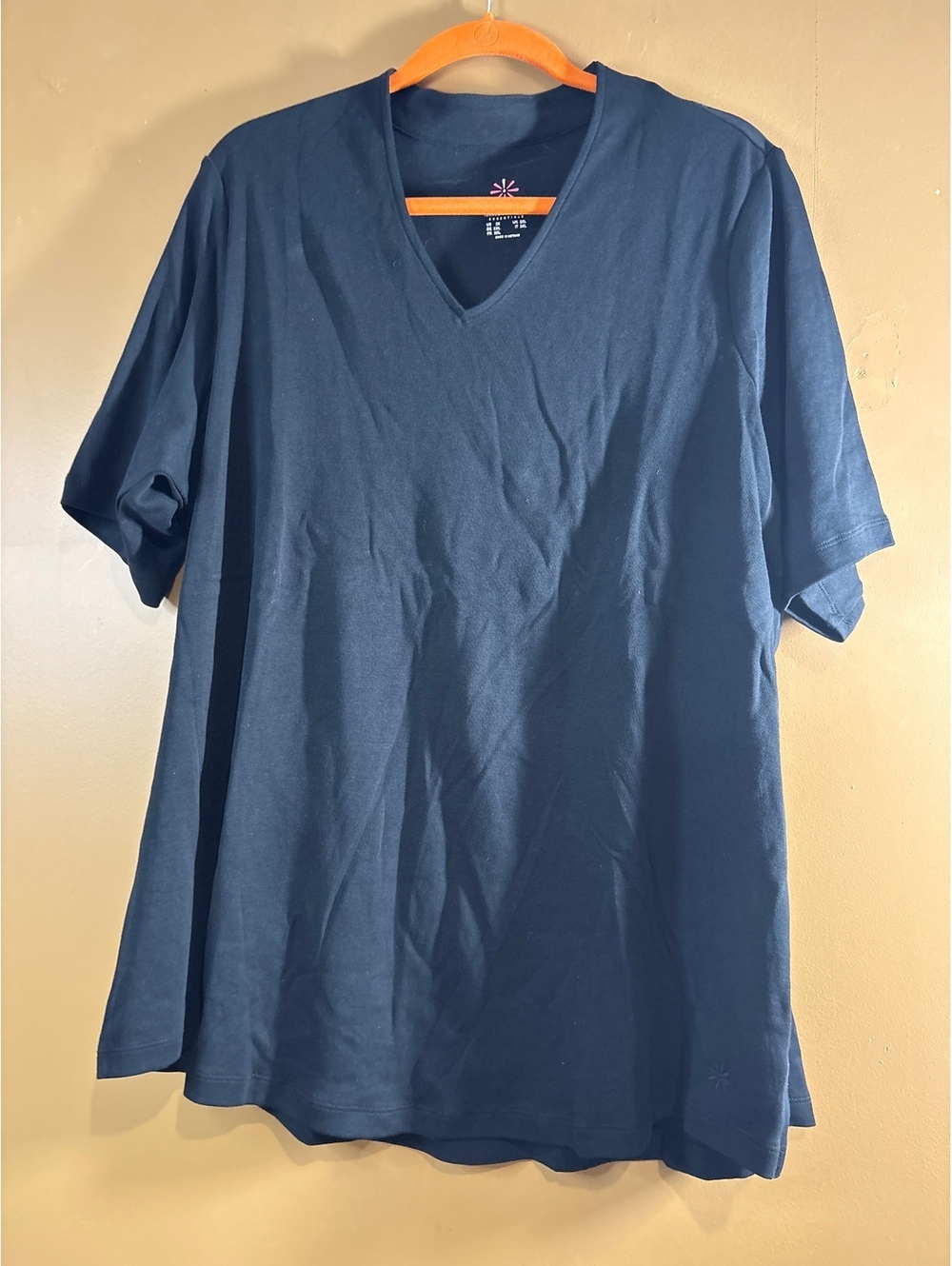 Isaac Mizrahi Live Essentials Women’s Navy Blue V-Neck T-Shirt Size 2X
